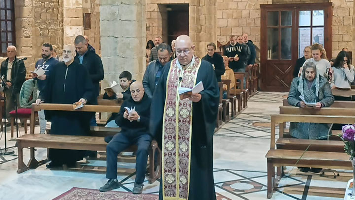 في مار توما- صور... تضرّعات من أجل السّلام