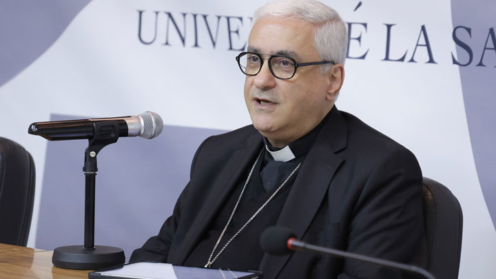 عبد السّاتر: لخدمة المريض بمجّانيّة!