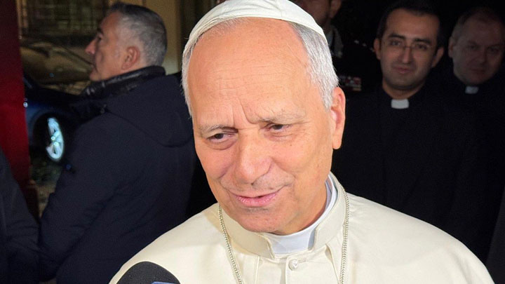 البابا من كاستل غاندولفو: صلّوا واعملوا من أجل السّلام