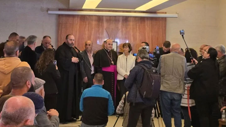 بورجيا زار القليعة كـ"علامة دعم وتضامن مع سكّان البلدة"