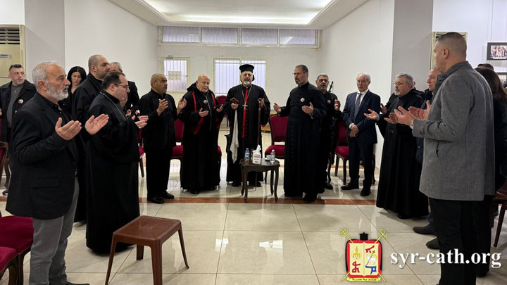 يونان عزّى بالأب بيار الرّاعي في مار ضومط- برج حمّود