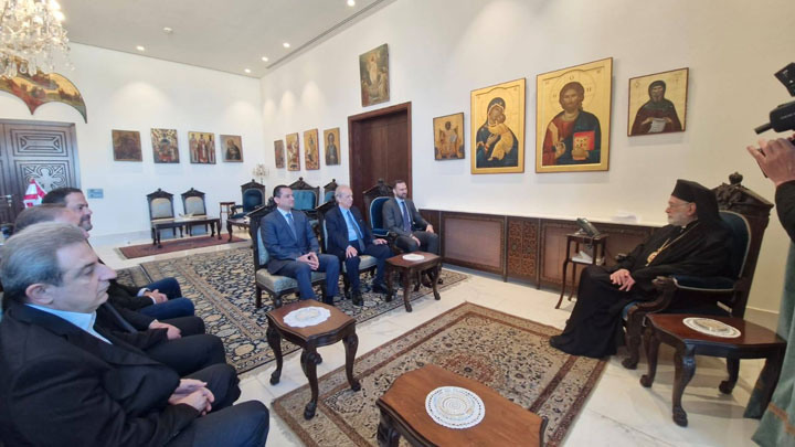 عوده استقبل وفدًا من كتلة اللّقاء الدّيمقراطيّ، والتّفاصيل؟