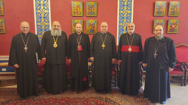 أساقفة زحلة والبقاع: للصّلاة والمشاركة يوم الأحد في القداديس من أجل السّلام في لبنان والعالم