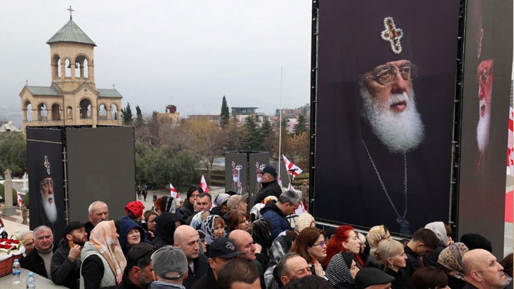 وفاة بطريرك جورجيا والبابا يصفه بـ"صوت المصالحة"
