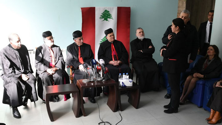 الرّاعي من أنطلياس في أحد الشّعانين: مع النّازحين في درب الألم ومن قلب الجرح نرفع صلاة السّلام