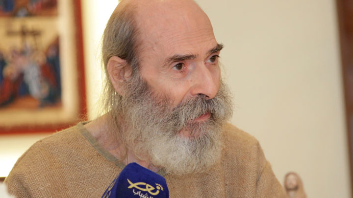 الأب كرم: نورٌ من نور