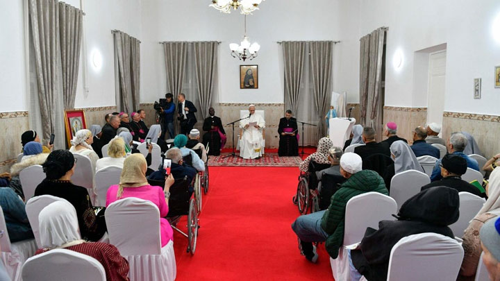 البابا من دار رعاية المسنّين بعنّابة: هنا يوجد أمل ورجاء!