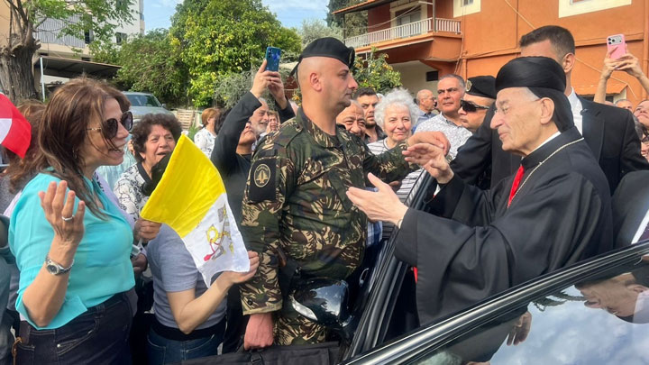 الرّاعي وصل إلى القريّة ومن هو الوفد المرافق له؟