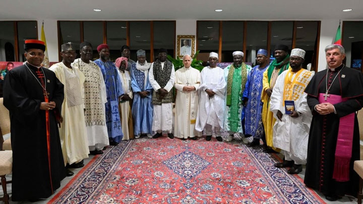 البابا في الكاميرون... لقاء مع ممثّلي المجتمعات الإسلاميّة وآخر مع أساقفة البلاد