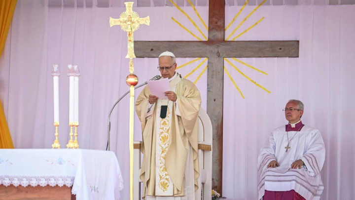 البابا ترأّس القدّاس في ساوريمو- أنغولا بمشاركة نحو ثلاثين ألف مؤمن