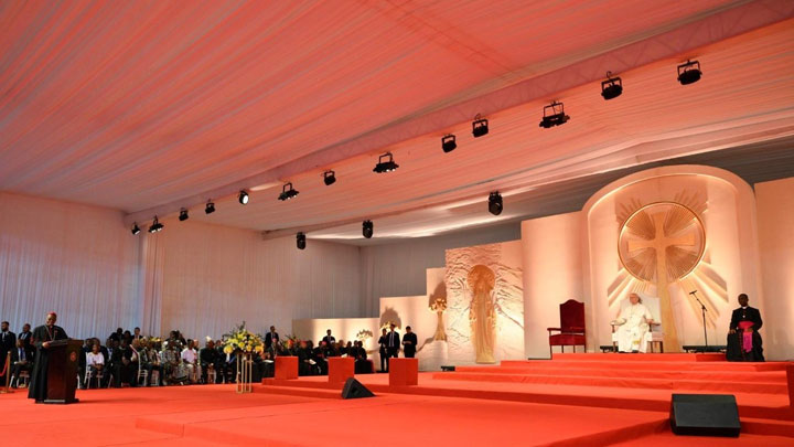 بمَ أوصى البابا الشّباب والعائلات في غينيا الاستوائيّة؟