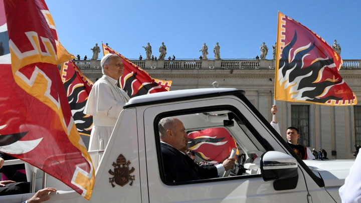 البابا: أفريقيا منحتني غنى لا يُقدّر بثمن لقلبي ولخدمتي